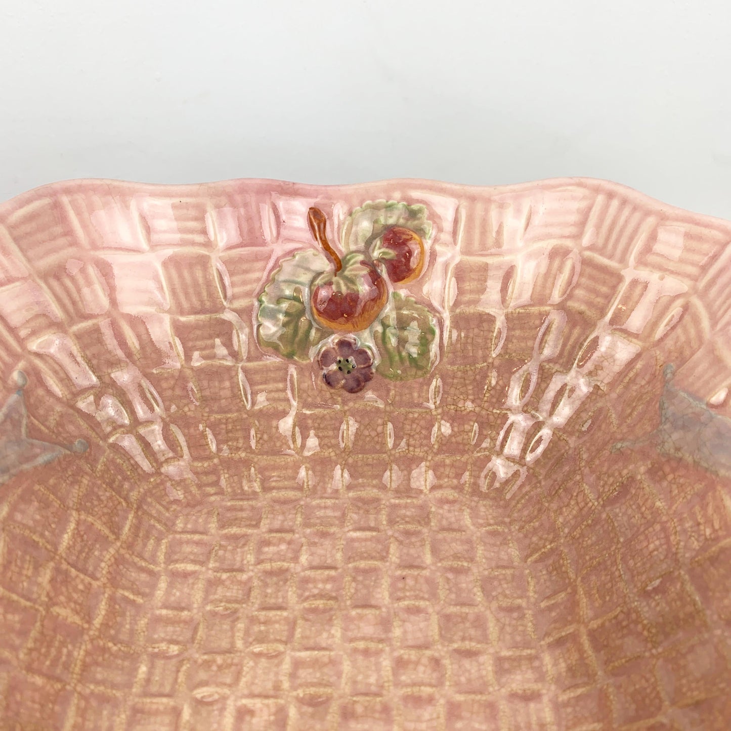 Shorter & Son Footed Fruit Bowl