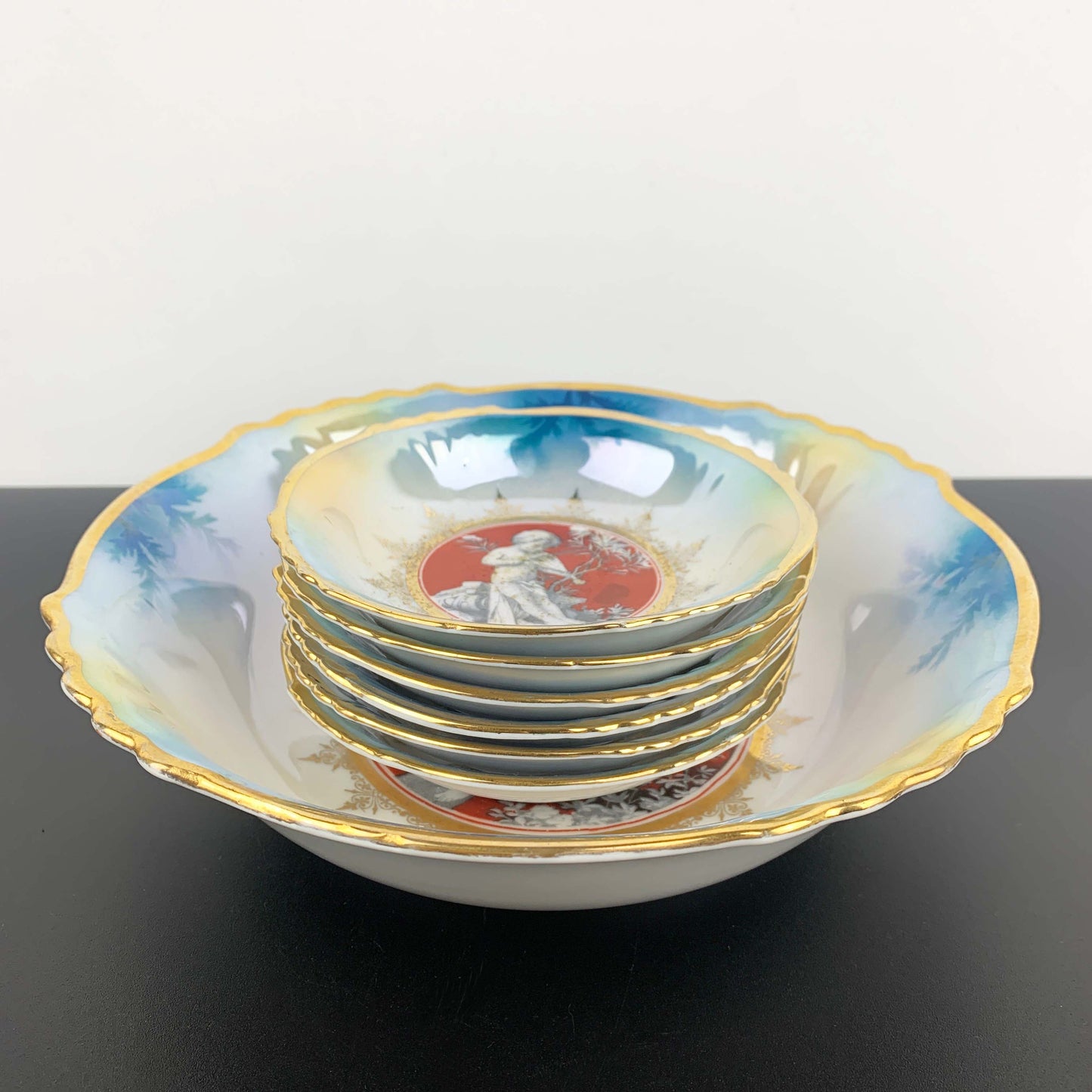 Silesia Porcelain Cherub Lustreware Dessert Bowl Set