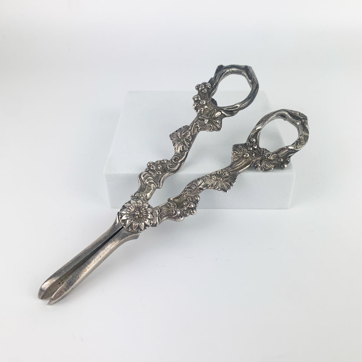 Sterling Silver Ornate Grape Scissors R. E. Porter Birmingham