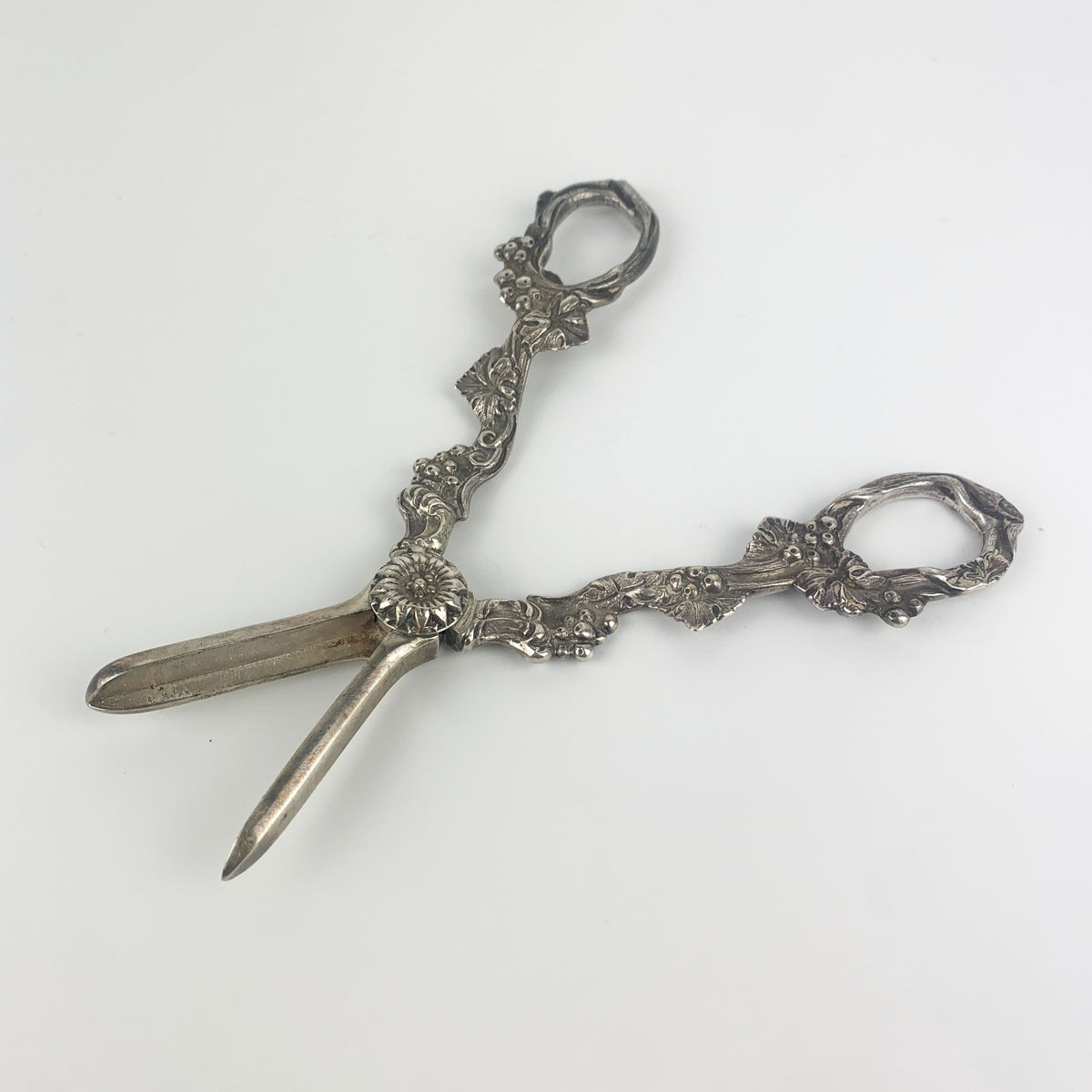 Sterling Silver Ornate Grape Scissors R. E. Porter Birmingham