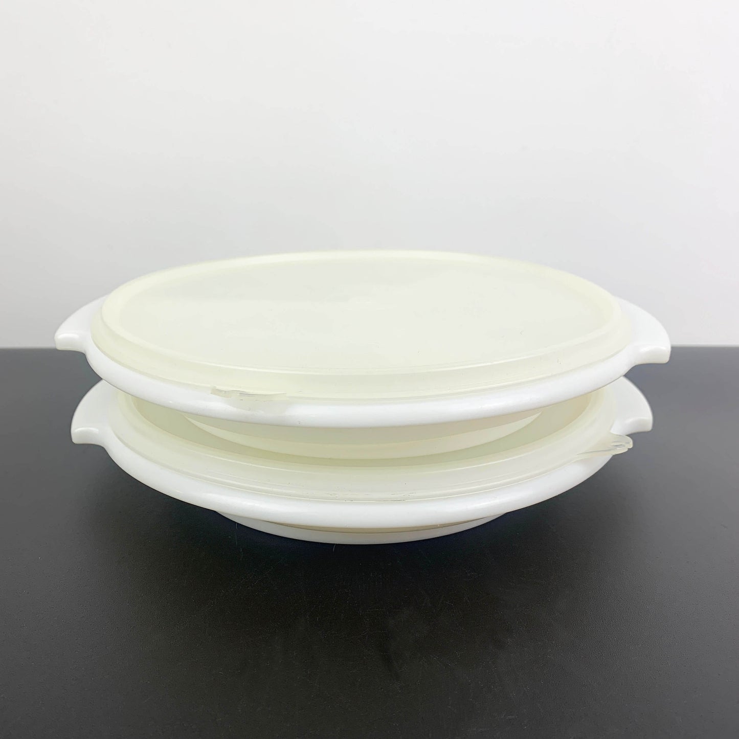 Tupperware 'Suzette' Lidded Snack Server Set
