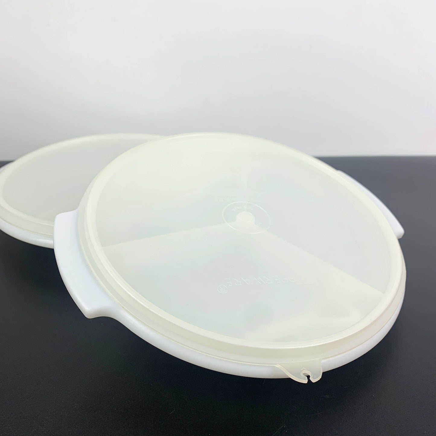 Tupperware 'Suzette' Lidded Snack Server Set
