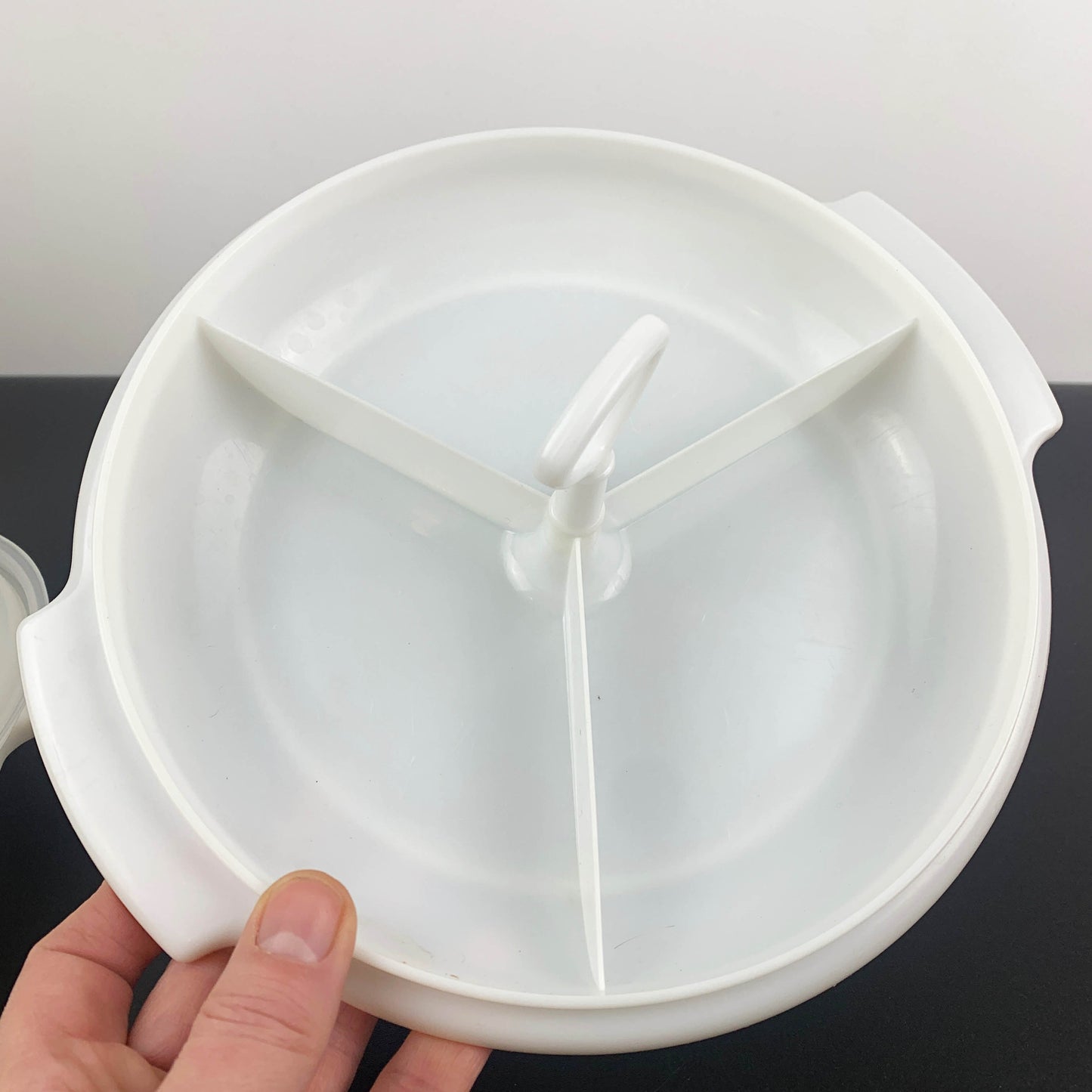 Tupperware 'Suzette' Lidded Snack Server Set