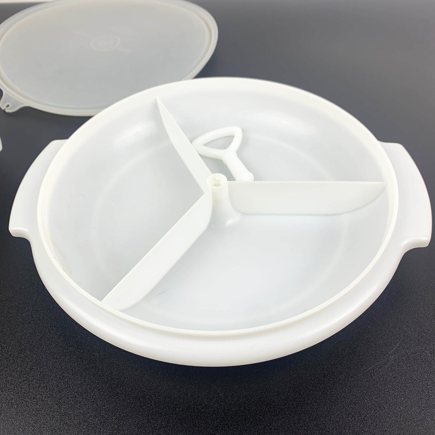Tupperware 'Suzette' Lidded Snack Server Set