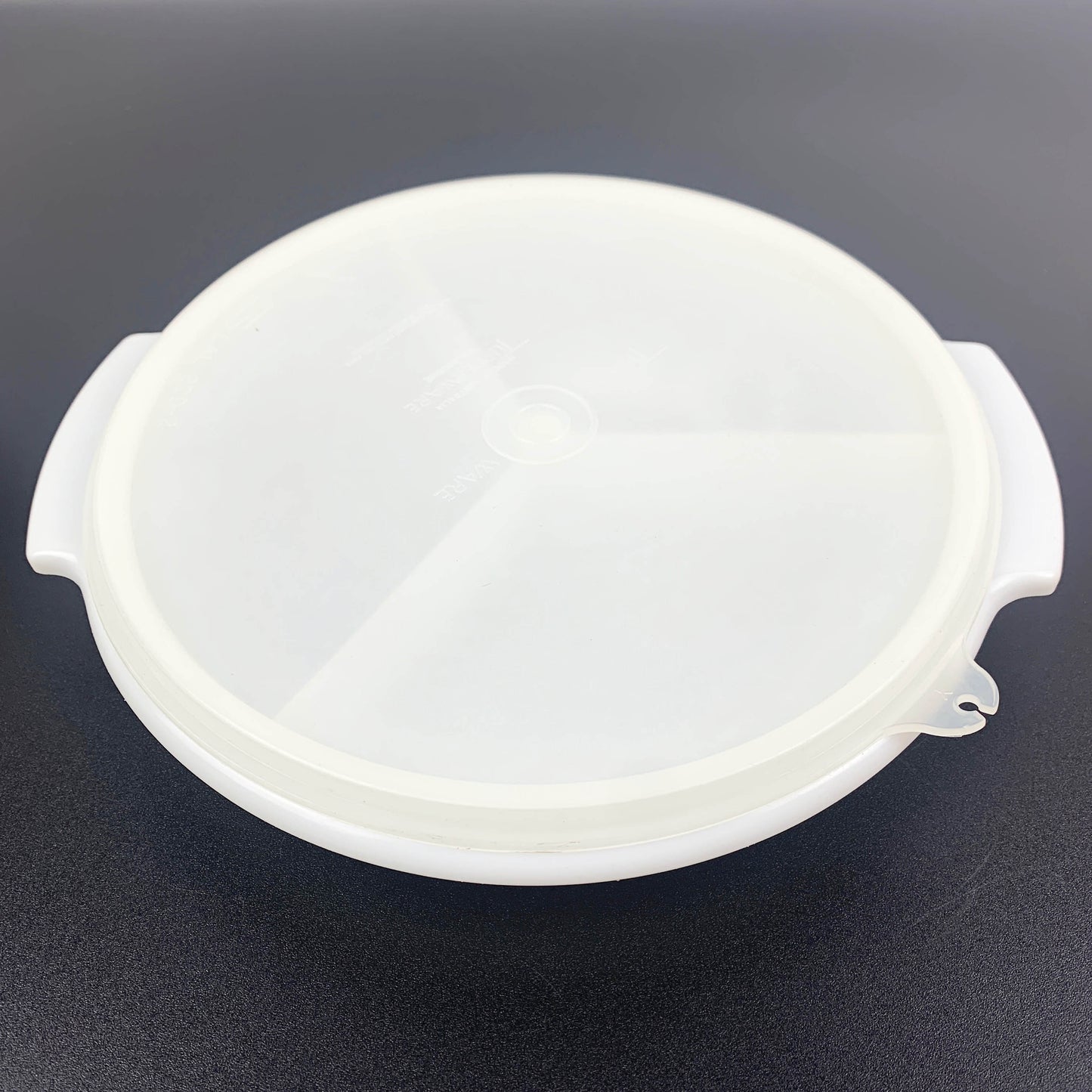Tupperware 'Suzette' Lidded Snack Server Set