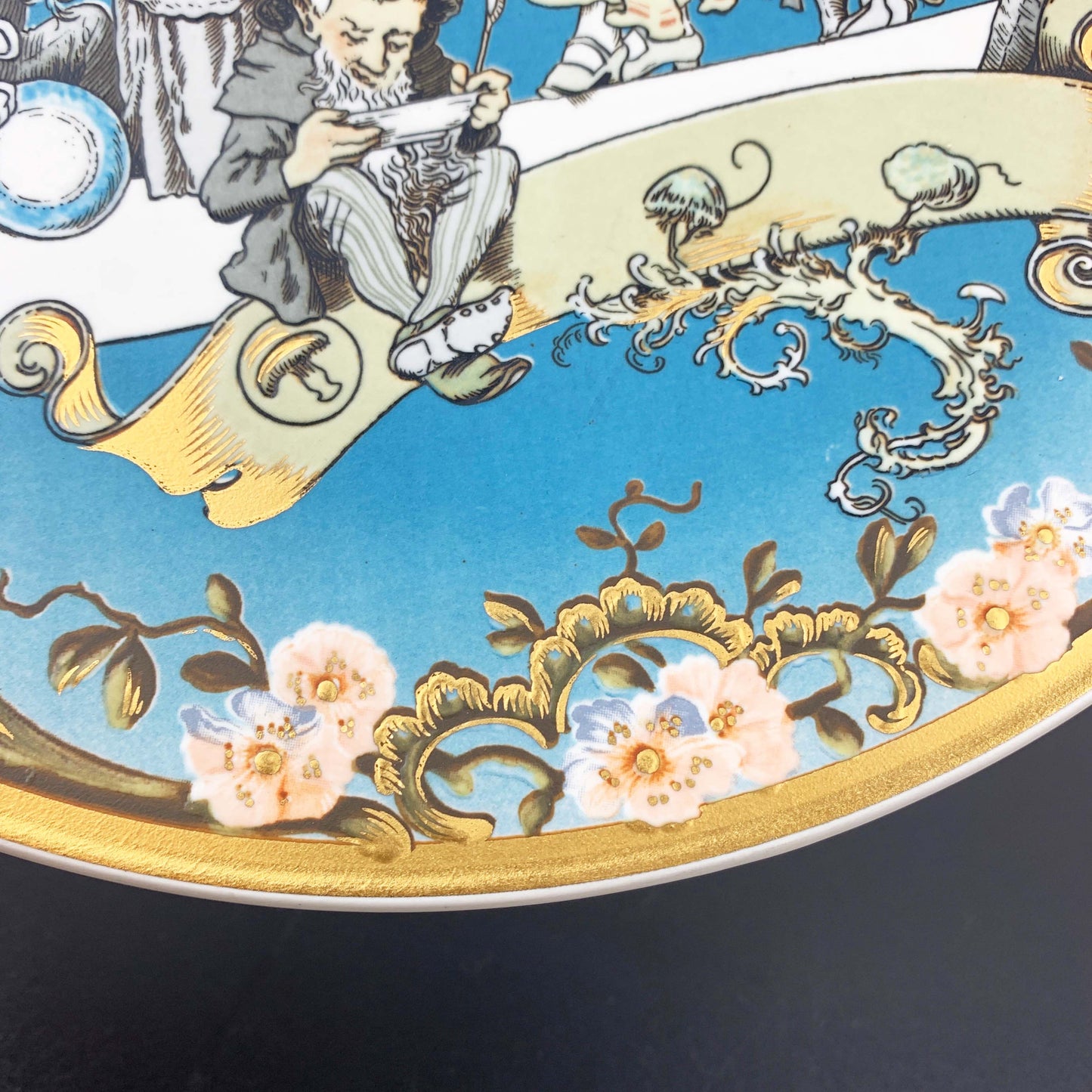 VIlleroy & Boch 'Snow White & the Seven Dwarfs' Collector Plate