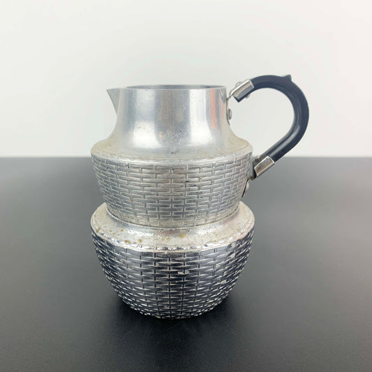 Wikka Ware sugar bowl and creamer with bakelite handle