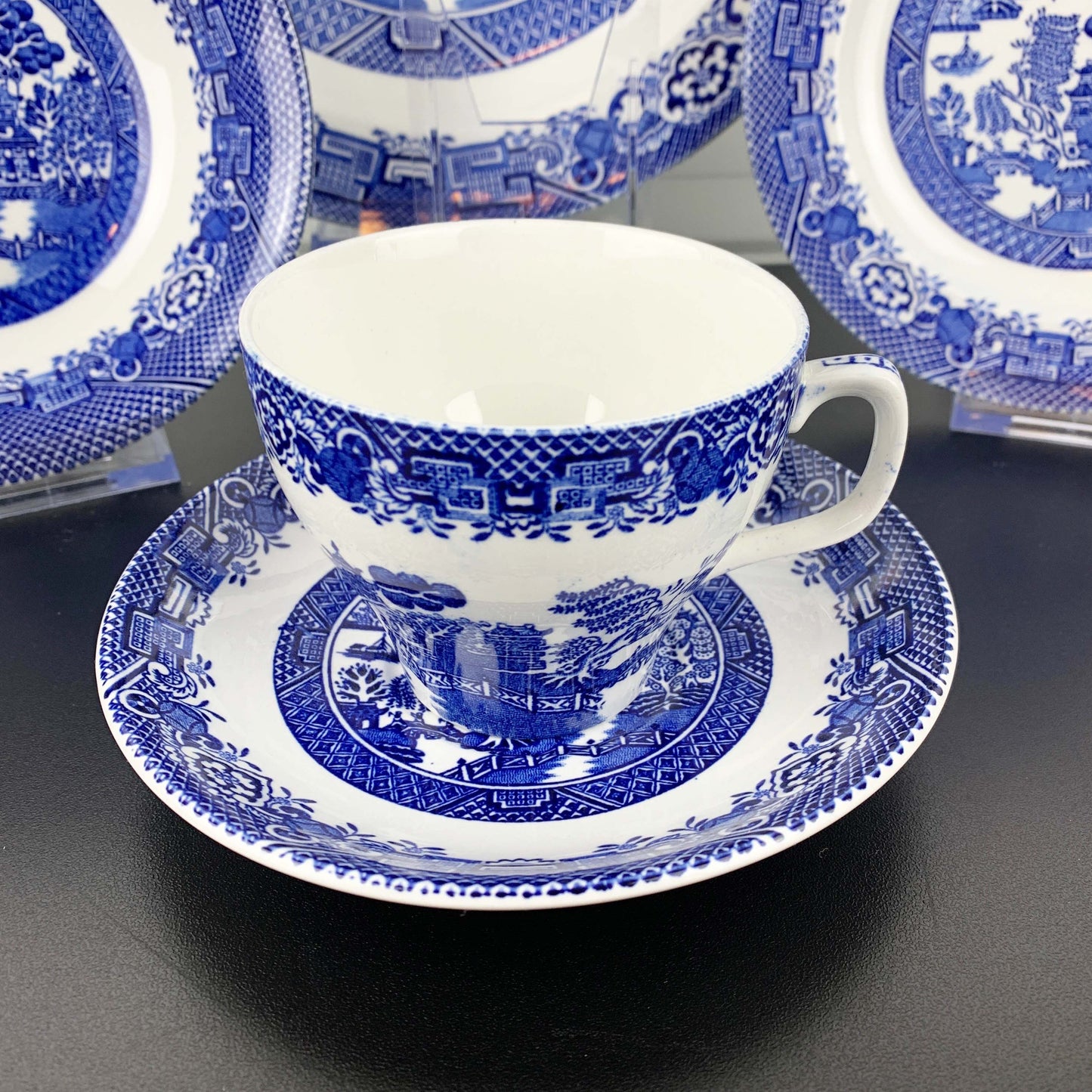 Wood & Sons Willow Dinnerware