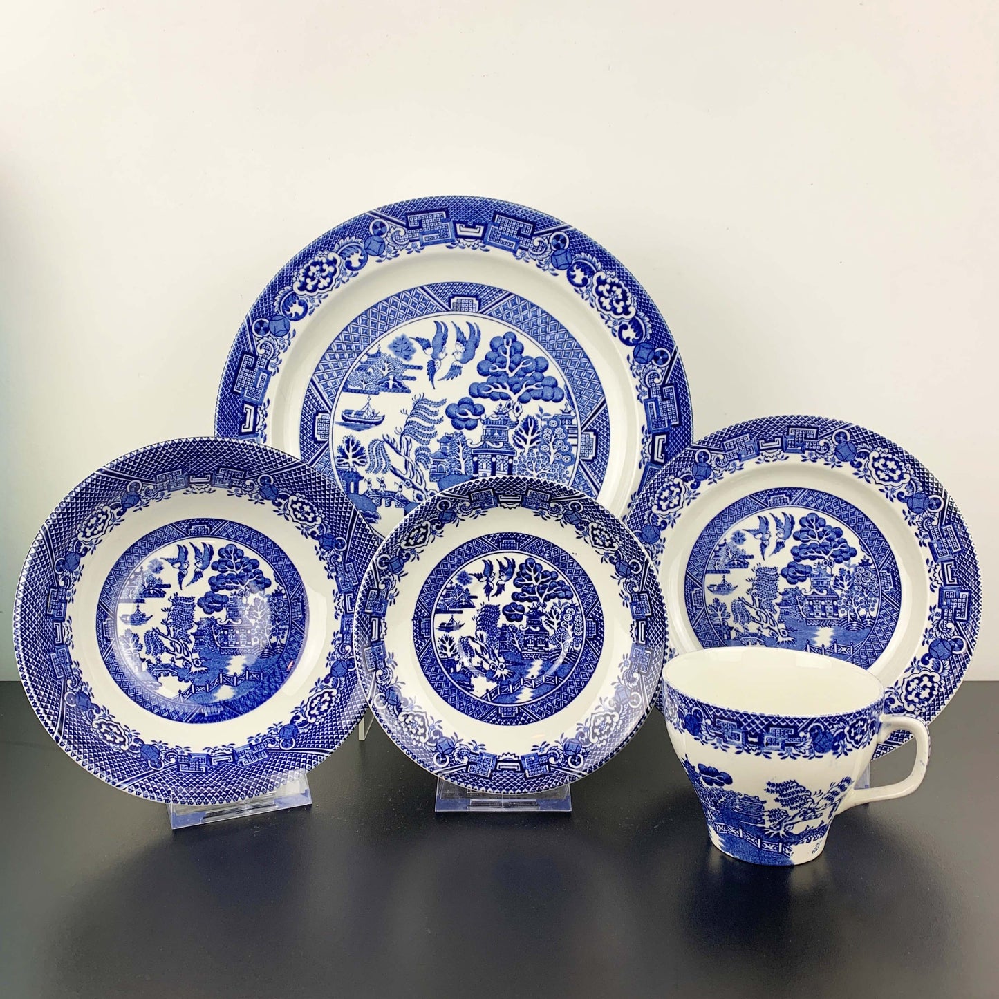Wood & Sons Willow Dinnerware